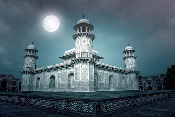 Moonlight Taj Mahal Tour (3)